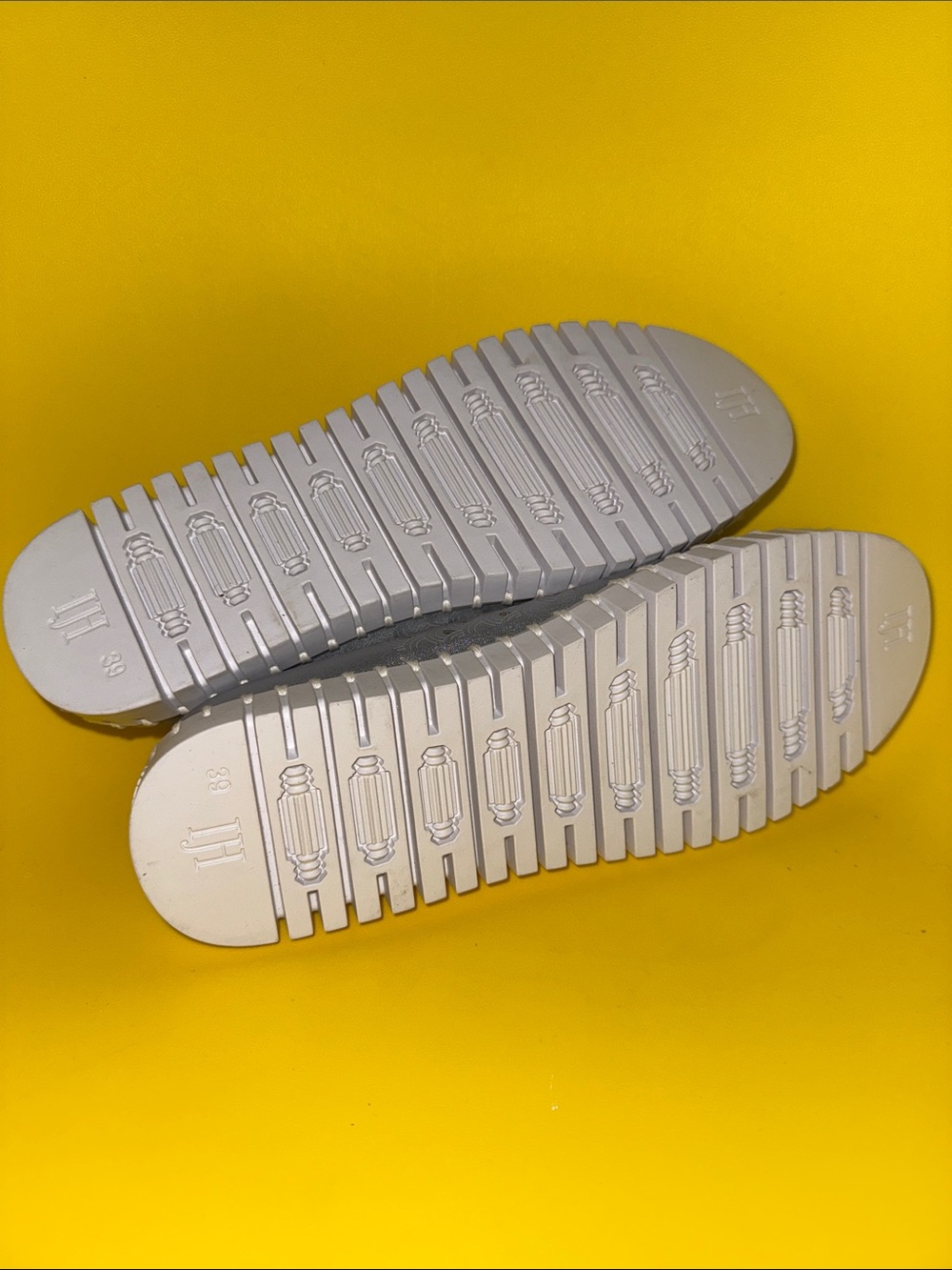 Ilse Jacobsen Silver Perforated Slip-On Mules - Picture 6 of 6